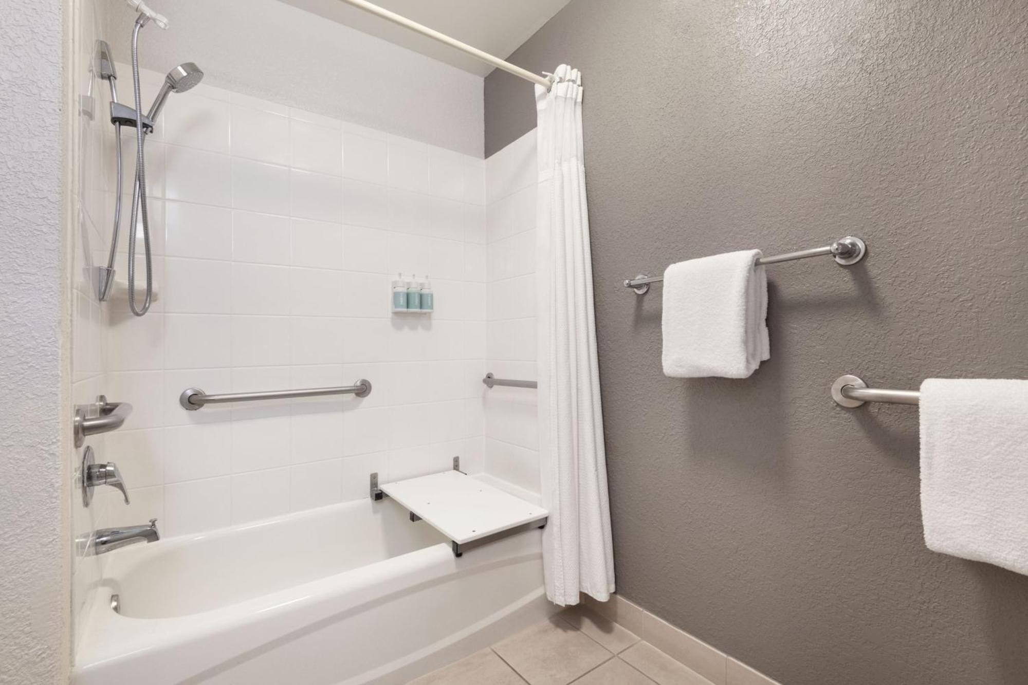 Courtyard By Marriott Daytona Beach Speedway/Airport Exterior photo