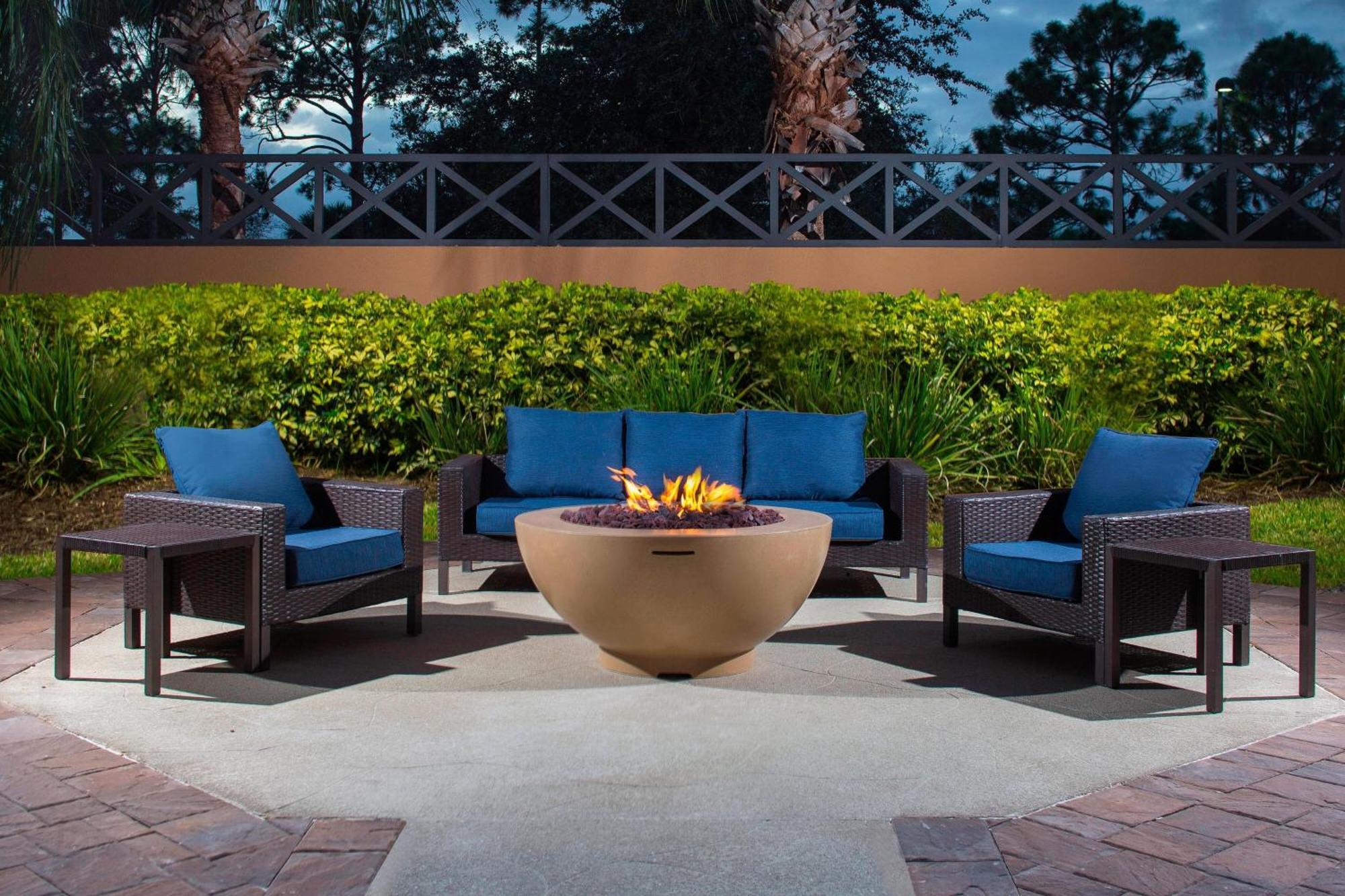 Courtyard By Marriott Daytona Beach Speedway/Airport Exterior photo